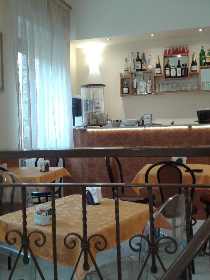 Hotel Fiumara Genua Buitenkant foto