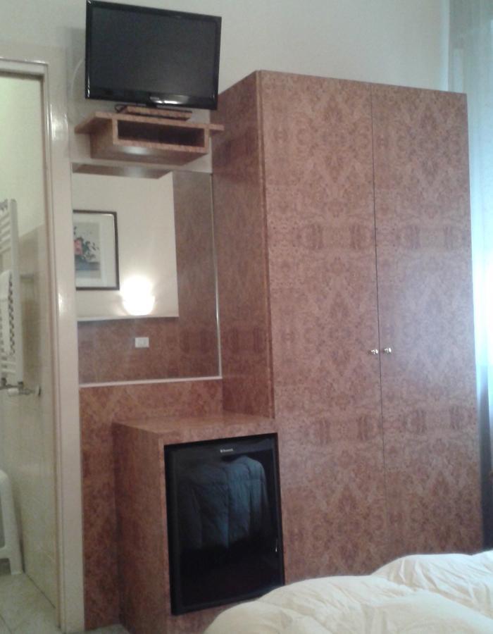 Hotel Fiumara Genua Buitenkant foto