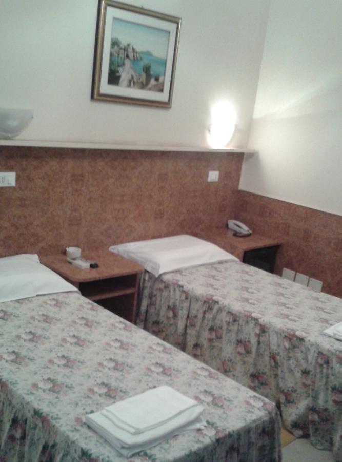 Hotel Fiumara Genua Buitenkant foto
