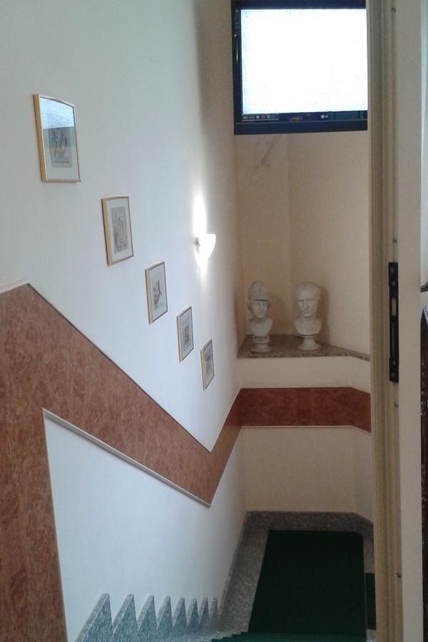 Hotel Fiumara Genua Buitenkant foto