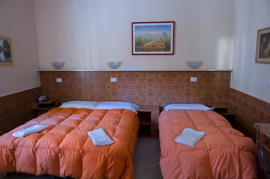 Hotel Fiumara Genua Buitenkant foto